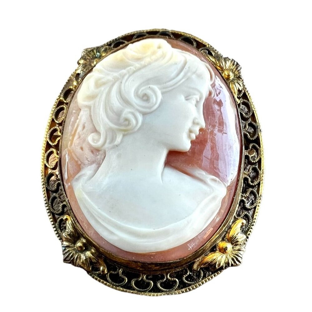 Antique Victorian Cameo Brooch/Pendant Carved Shell Bowed Large